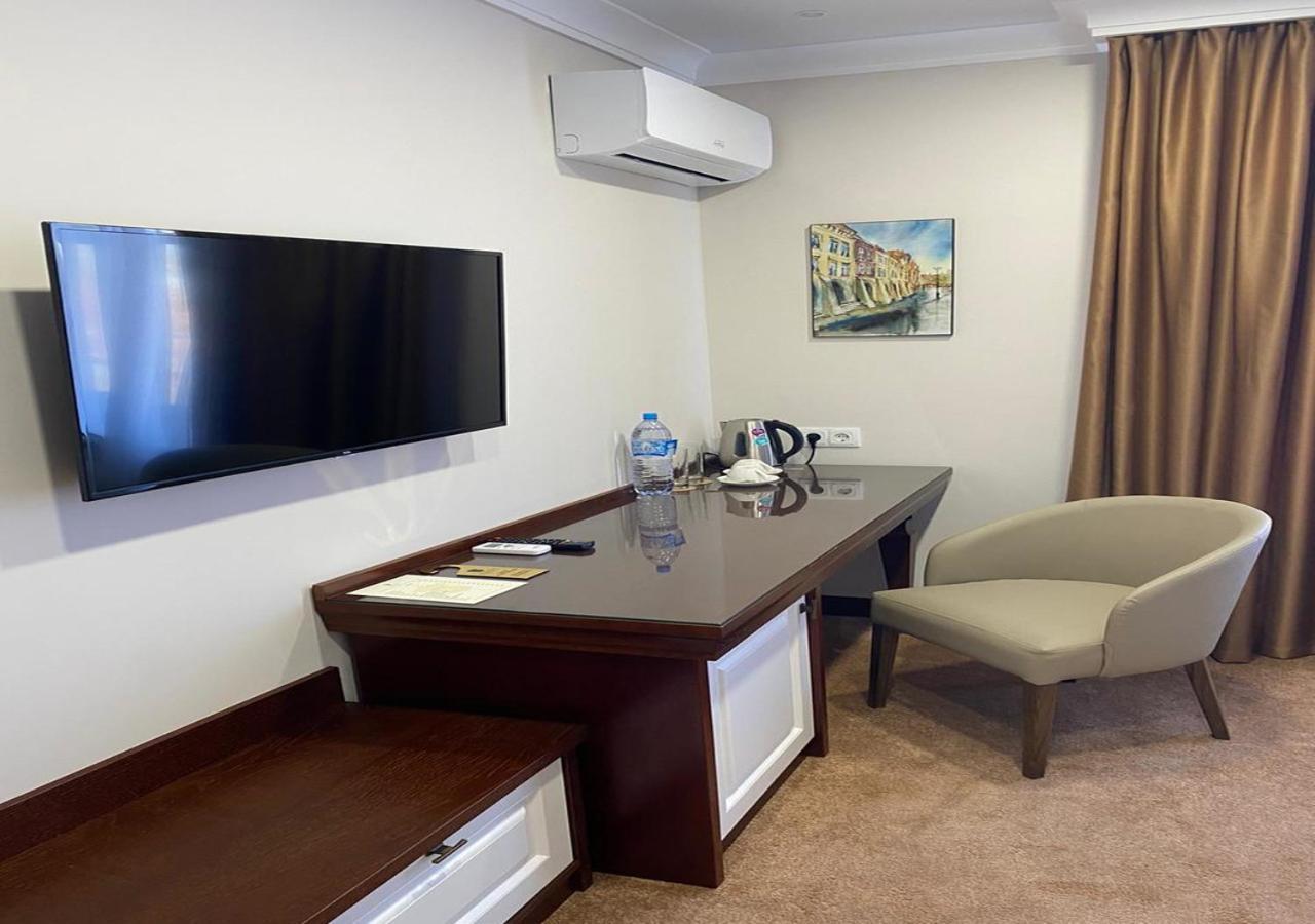 Boutique Hotel Kaspi 테미르타우 외부 사진
