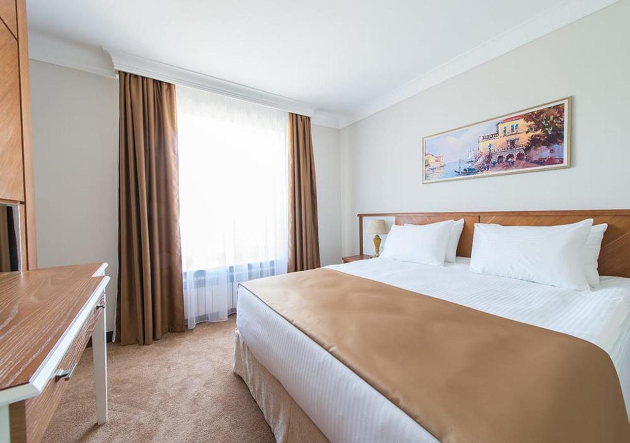 Boutique Hotel Kaspi 테미르타우 외부 사진