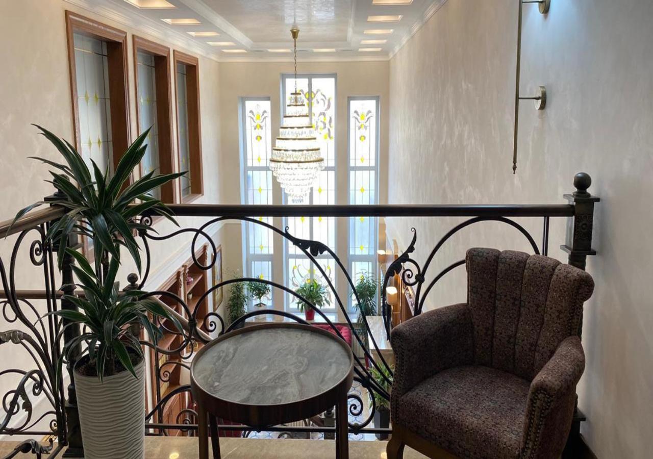 Boutique Hotel Kaspi 테미르타우 외부 사진