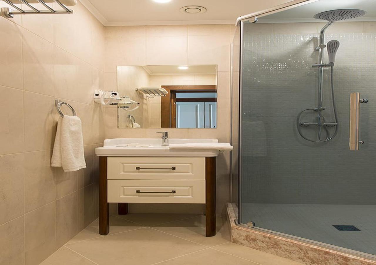 Boutique Hotel Kaspi 테미르타우 외부 사진